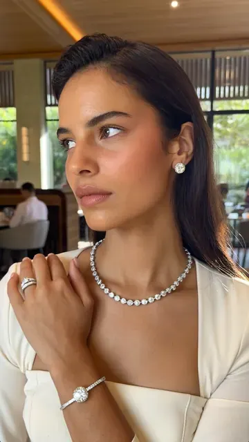 AI on model image: cafe tennis necklace, made by Grandior AI Studio