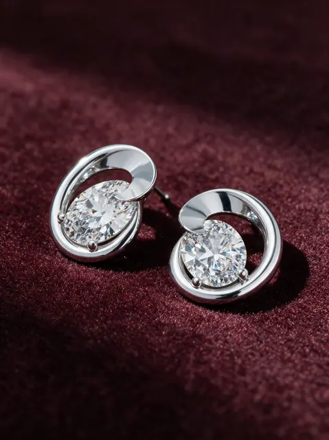 AI product photo image: round halo earrings, made by Grandior AI Studio