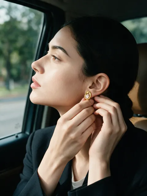 AI lifestyle image: car gold earring, made by Grandior AI Studio
